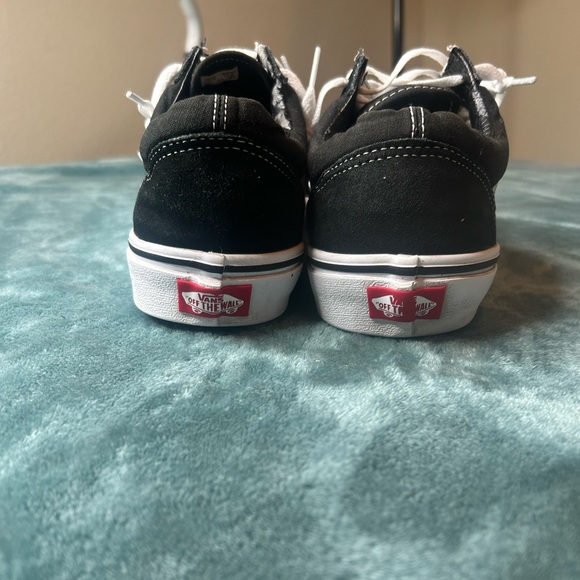 Vans Men's Classic Black and White Sneakers - Picture 5 of 6